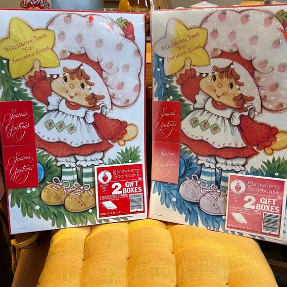 strawberry shortcake vintage Gift Boxes -Set Of 2 With 2 Boxes In Each Set - Picture 1 of 3